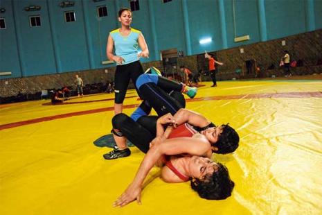 phogat4-465x310.jpg